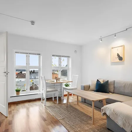 New Sandviken With Stunning View 아파트
